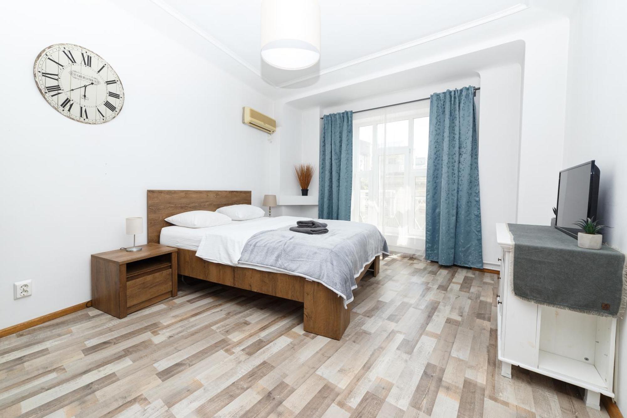 Color Apartments Blanari Street Bükreş Dış mekan fotoğraf