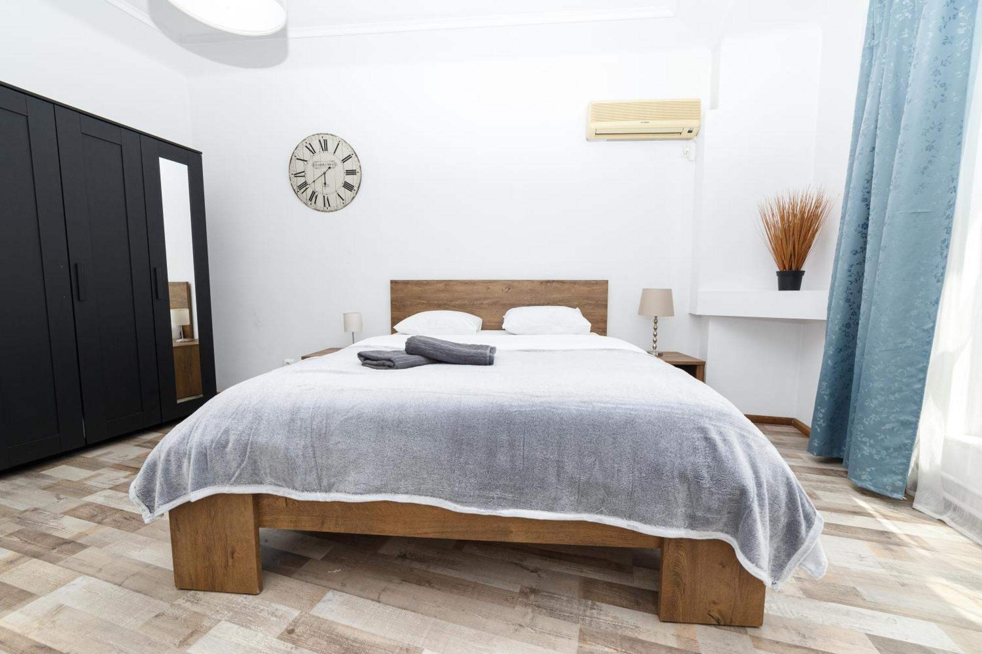 Color Apartments Blanari Street Bükreş Dış mekan fotoğraf