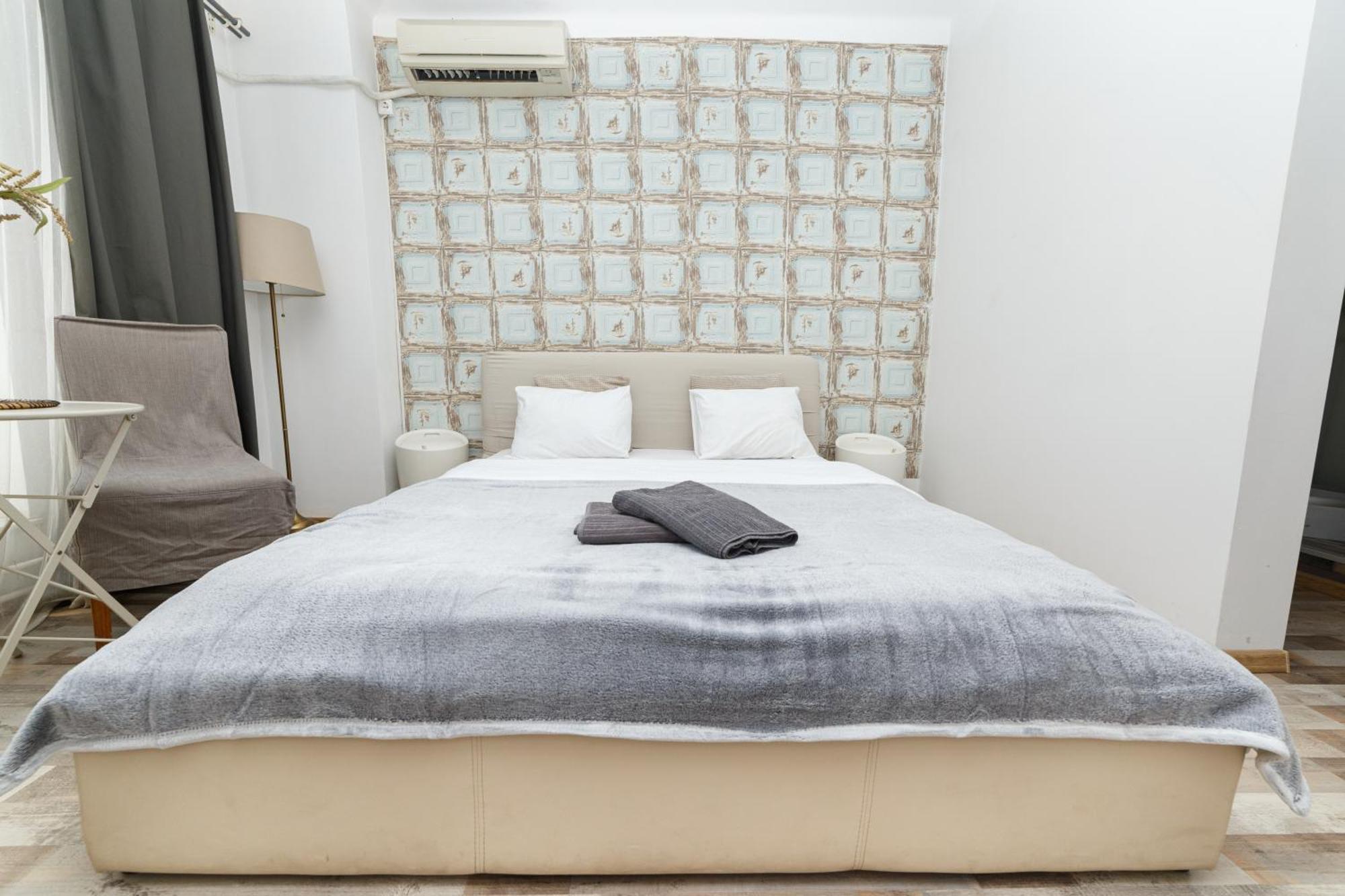 Color Apartments Blanari Street Bükreş Dış mekan fotoğraf