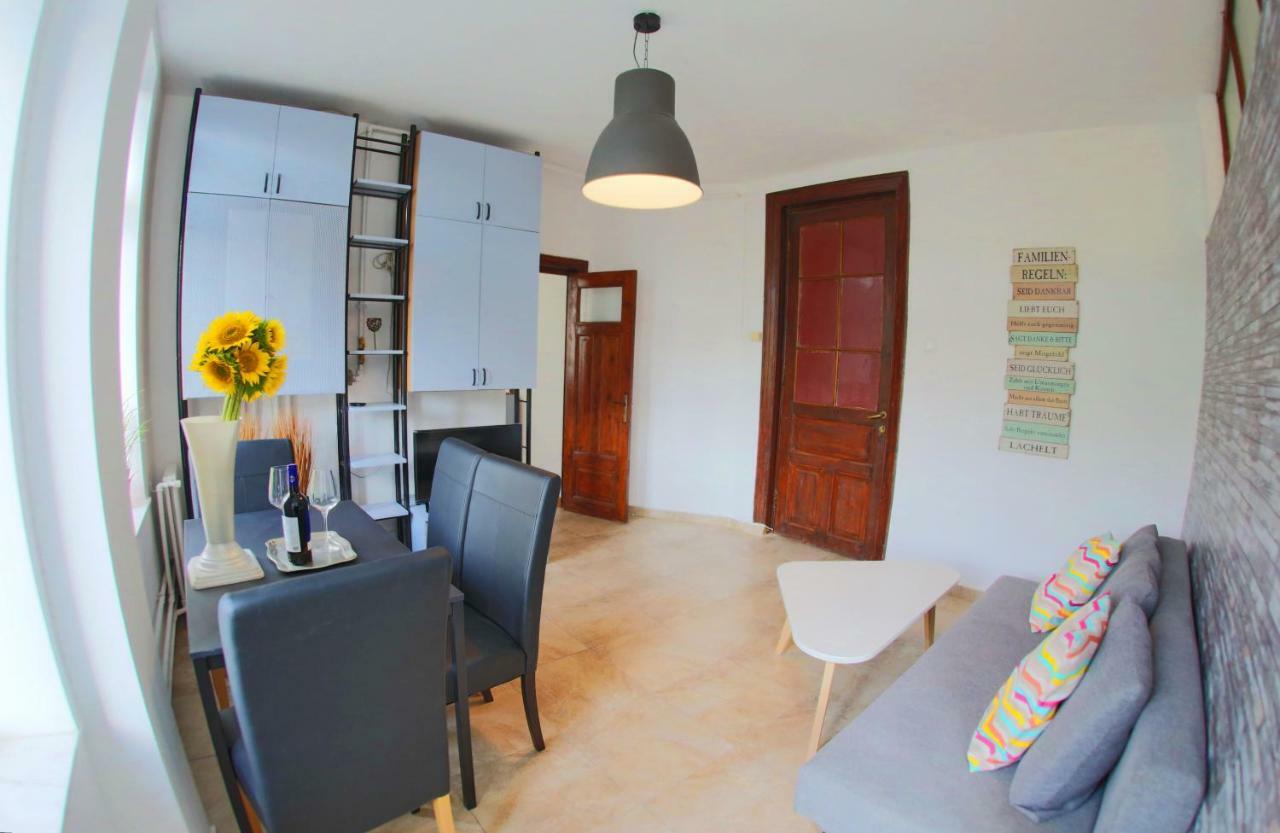 Color Apartments Blanari Street Bükreş Dış mekan fotoğraf