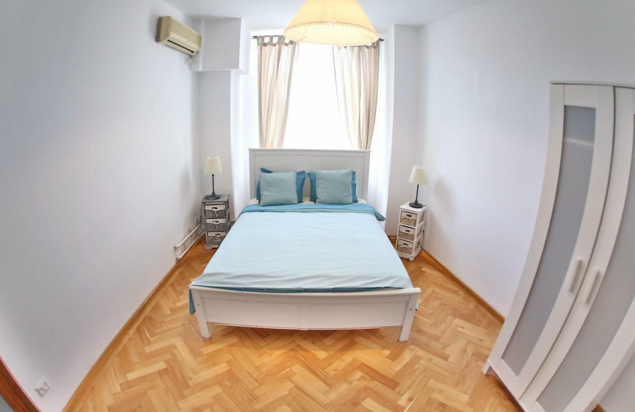 Color Apartments Blanari Street Bükreş Dış mekan fotoğraf